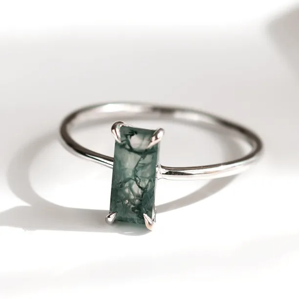 Gold ring with moss agate MOS Image