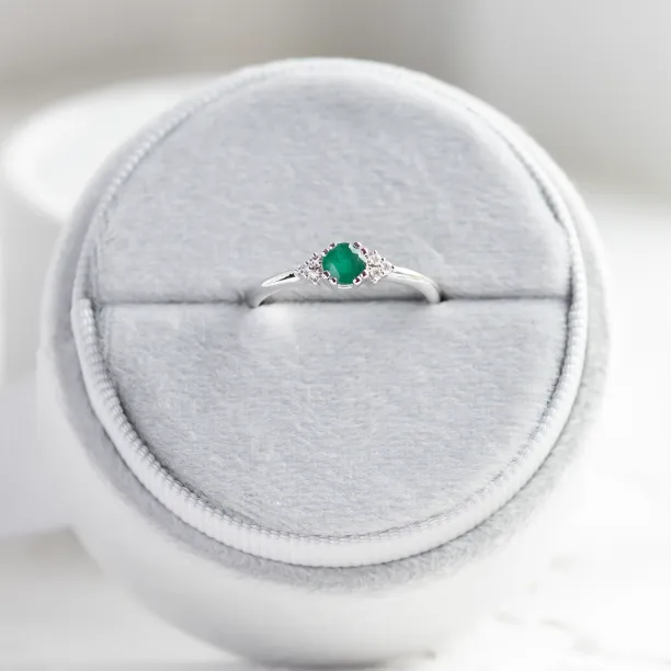 Prsten ze zlata s diamanty a smaragdem MONNY Image