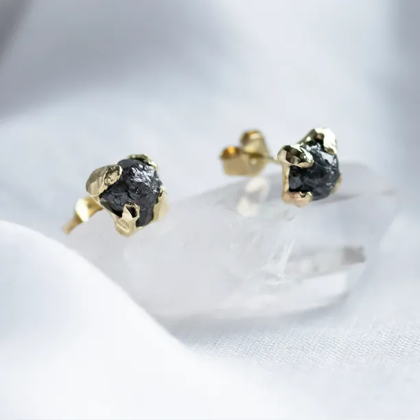 Raw blue diamond stud earrings CORNELIA Image