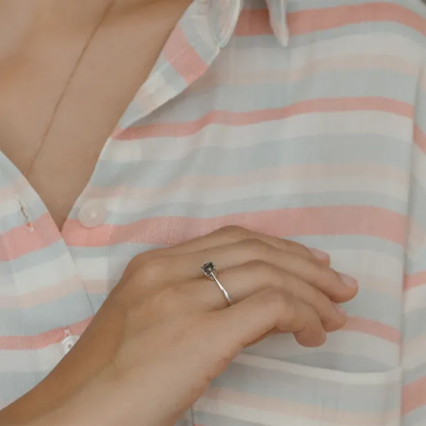 Gold ring with rutile quartz FLORA Image