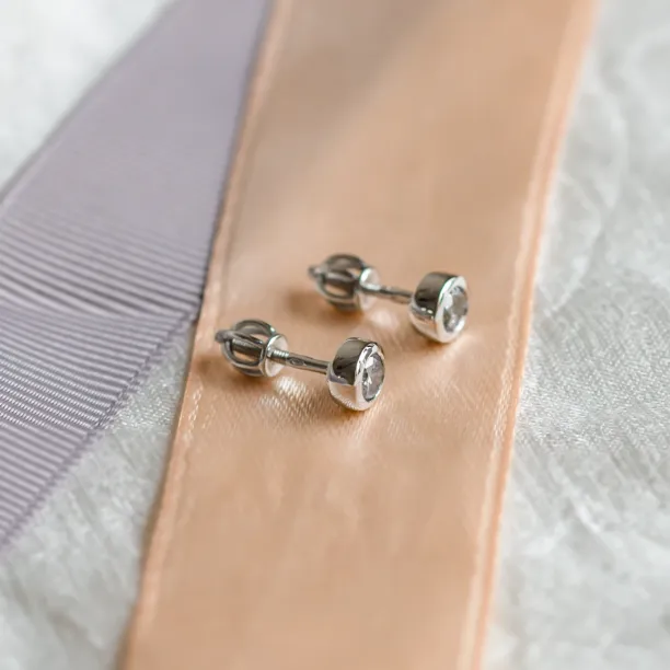 Minimalistické naušnice s diamanty salt and pepper LOLI Image