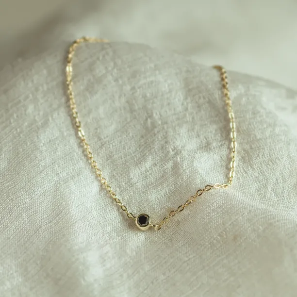 Zlatý náramek s černým diamantem BALA Image