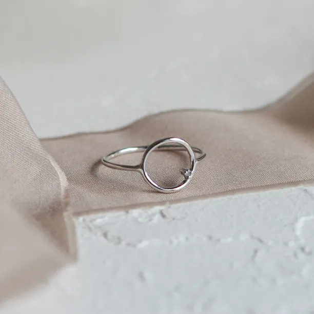 Zlatý minimalistický prsten s diamantem salt and pepper MERIDA Image