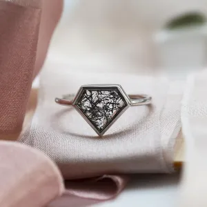 Gold ring with rutile quartz ALMONTE