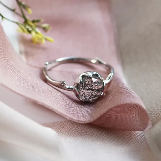 Gold ring with rutile quartz and diamonds HELLIN Image