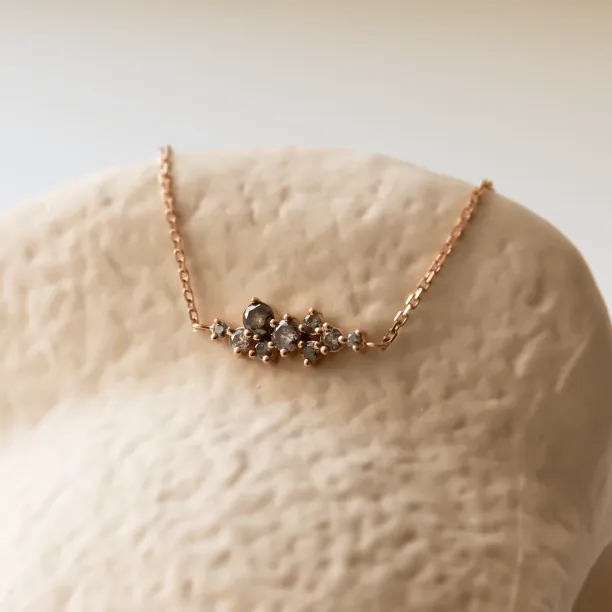 Zlatý náramek osazený salt and pepper diamanty CLARE Image