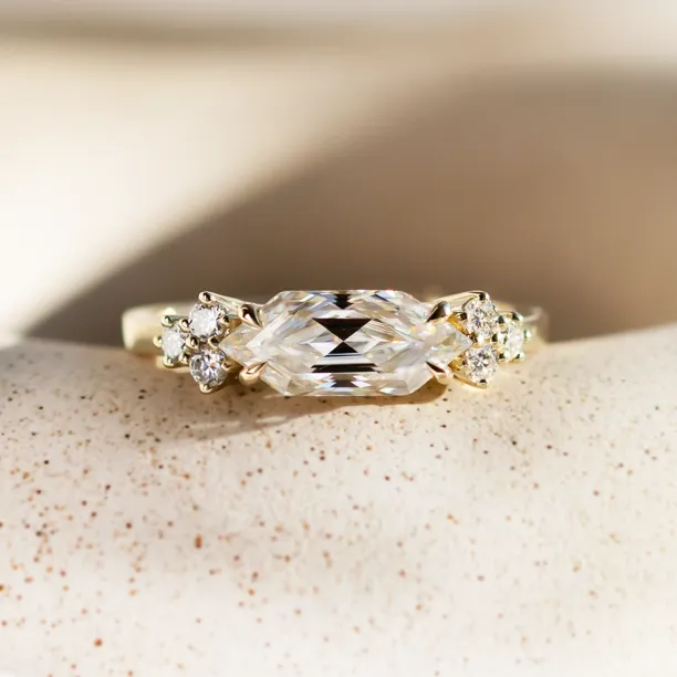 Originální prsten s moissanity ASTRID Image