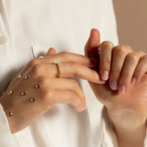 Zásnubní prsten s moissanitem ve tvaru hexagonu CATELYN Image