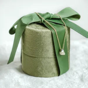 Minimalistický zlatý řetízek s přívěskem RISO Thumbnail