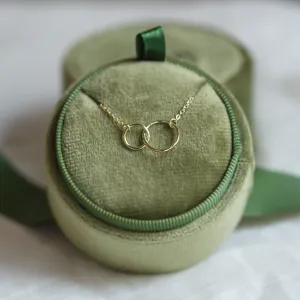Minimalistický zlatý náhrdelník s kruhy VOVET Thumbnail