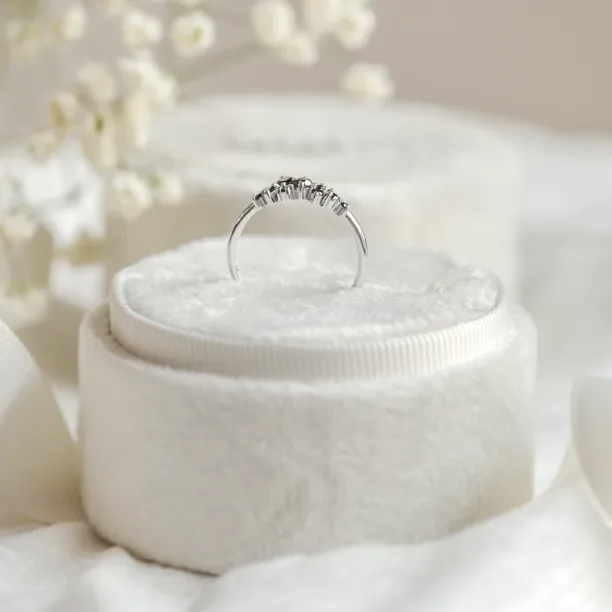 Zlatý prsten s černými diamanty CLARA Image