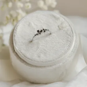 Zlatý prsten s černými diamanty CLARA Thumbnail