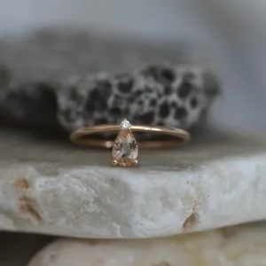 Rose gold ring with morganite and diamond MORGAN Thumbnail