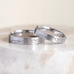Gold wedding rings with engraved mountains TATRY 