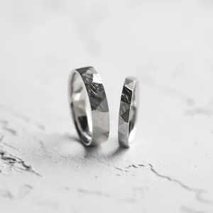 Platinum wedding rings with bevelled surface BOMM