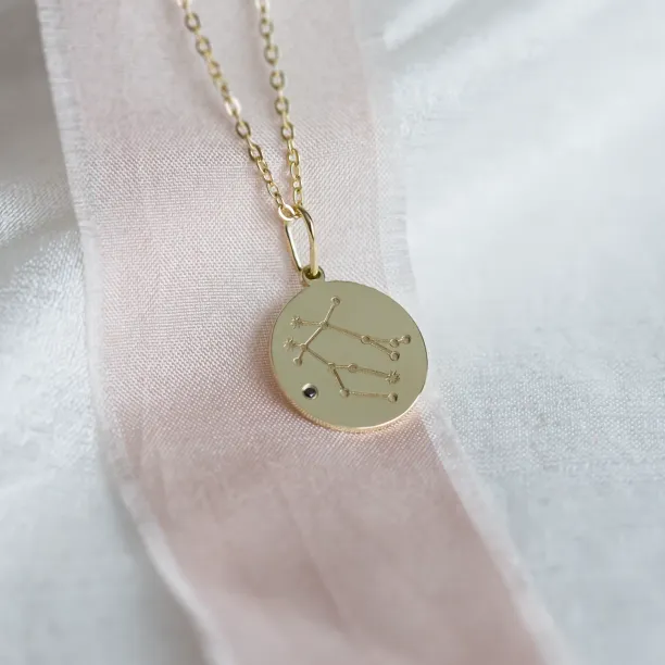 Přívěsek se souhvězdím zvěrokruhu a diamantem ZODIAC Image