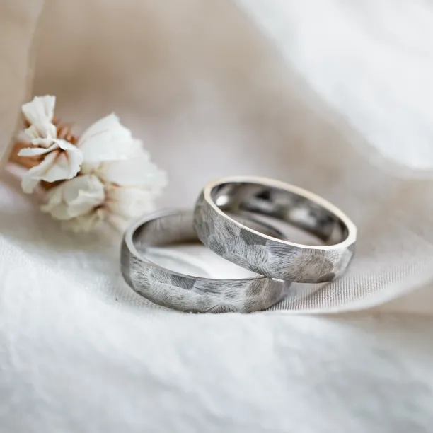 Platinum wedding rings BOME Image