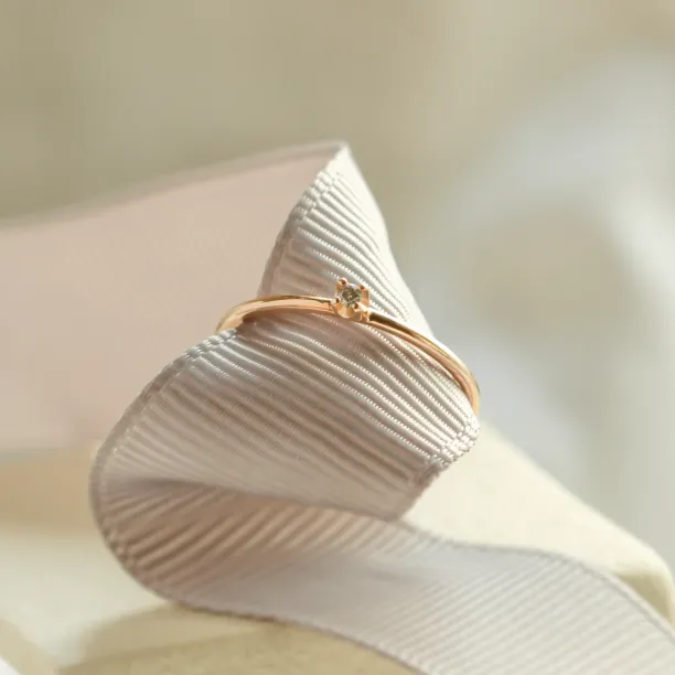 Tiny salt and pepper diamond ring ZORA Image