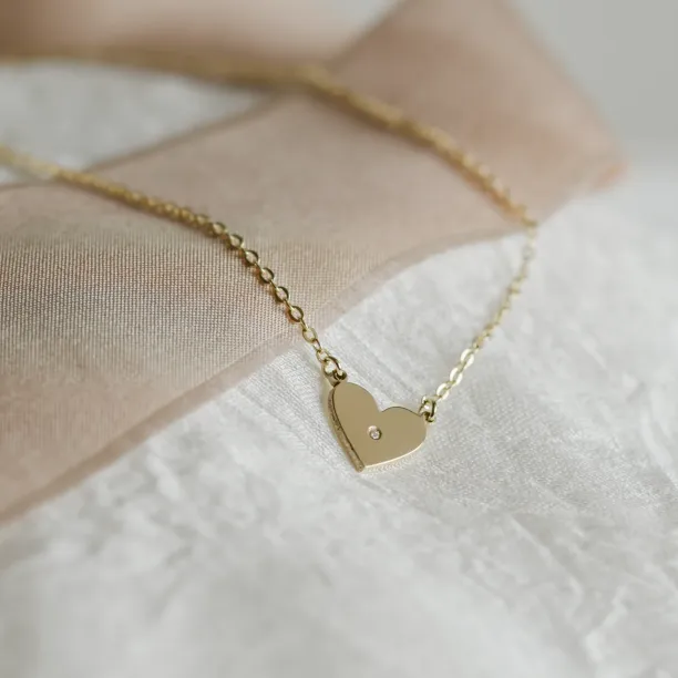 Zlatý náhrdelník LILLIAN ve tvaru srdce s diamantem Image