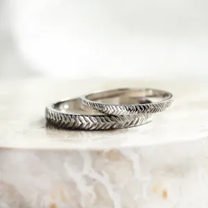 Netradiční snubní prsteny s motivem šípů CUPID