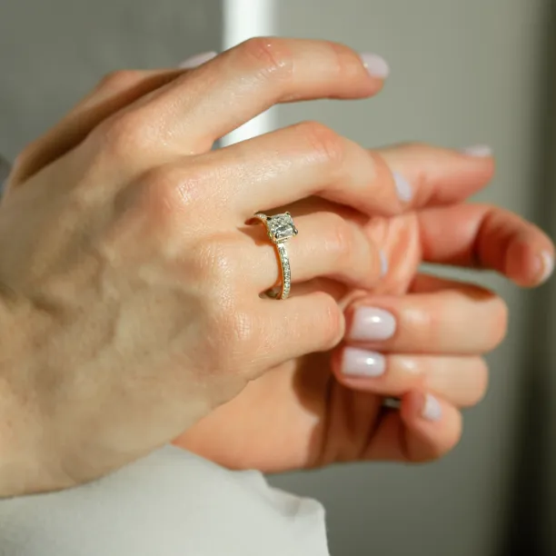 Luxury lab grown diamond engagement ring ARABELLA Image