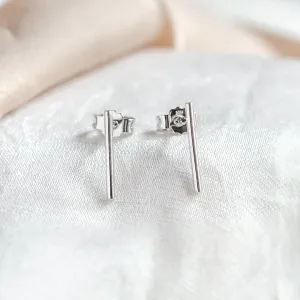 Gold minimalist earrings lines MALTE Thumbnail