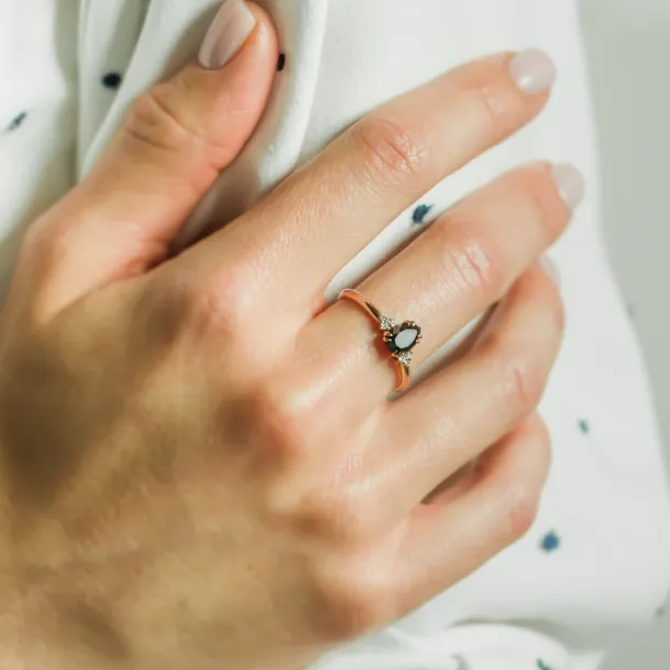 Netradiční zásnubní prsten s černým diamantem BLACKIE Image