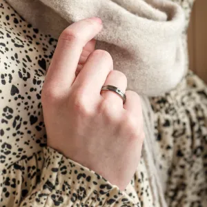 Zlaté snubní prsteny s diamantem pokryté černým rhodiem MOON Thumbnail