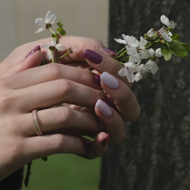 Luxusní snubní zlaté diamantové prsteny KNEDE Image