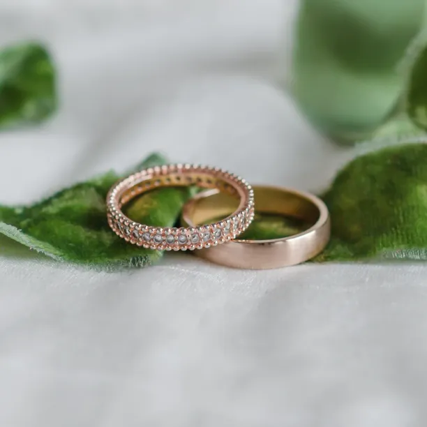 Luxusní snubní zlaté diamantové prsteny KNEDE Image