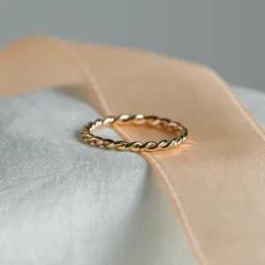Gold minimalist wedding rings VALO Thumbnail