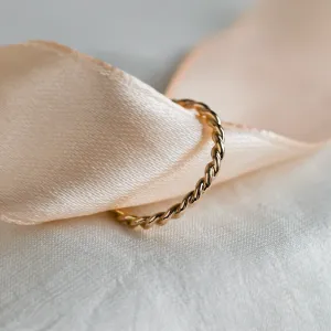 Gold minimalist wedding rings VALO Thumbnail