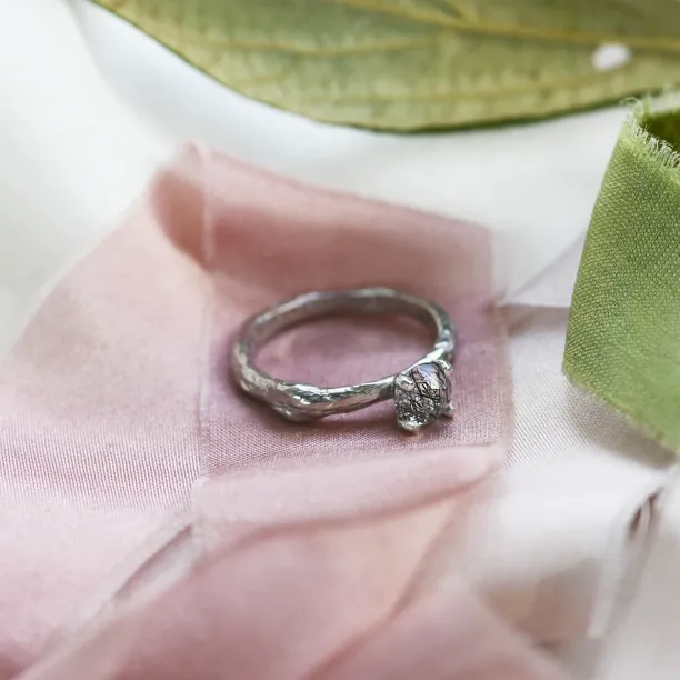 Rutile quartz engagement ring DREMAL Image