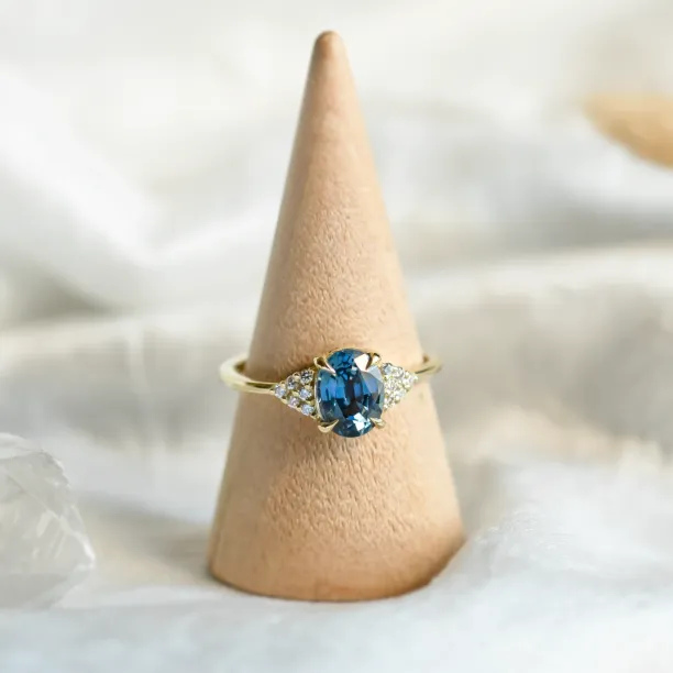 Blue sapphire and diamond engagement ring STEFANIE Image