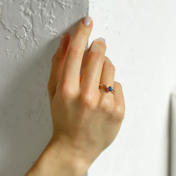 Zlatý prsten s tanzanitem QUEENA Image