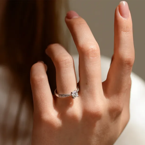 Zlatý zásnubní prsten s diamanty LOTE Image