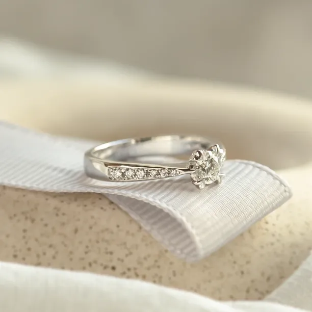 Zlatý zásnubní prsten s diamanty LOTE Image