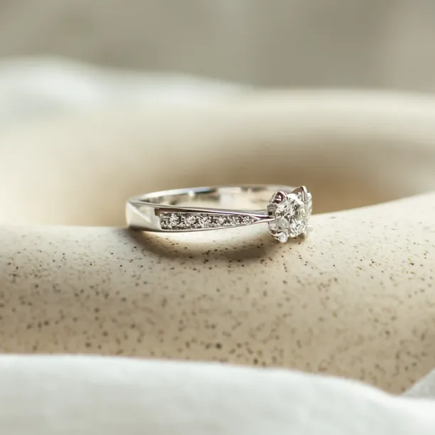 Zlatý zásnubní prsten s diamanty LOTE Image