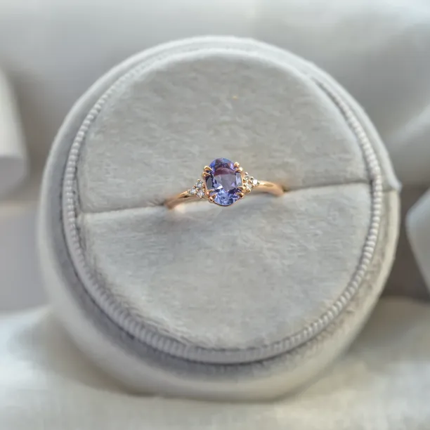 Vintage prsten s tanzanitem a diamanty BRIGHT Image