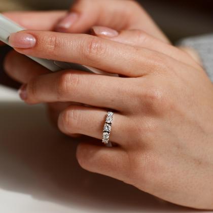 Diamant, třpytivý král všech drahokamů