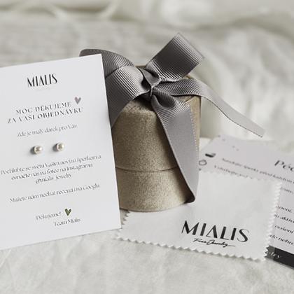 Jak správně pečovat o šperky?