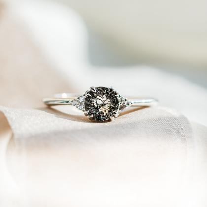 Milujete originální šperky? Poznejte krásu rutilového křišťálu!