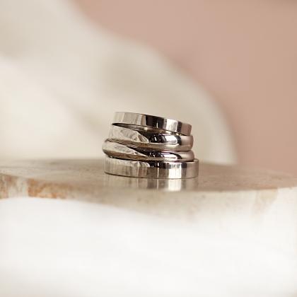 Typy profilů nejen snubních prstenů: Který je pro vás ten pravý?