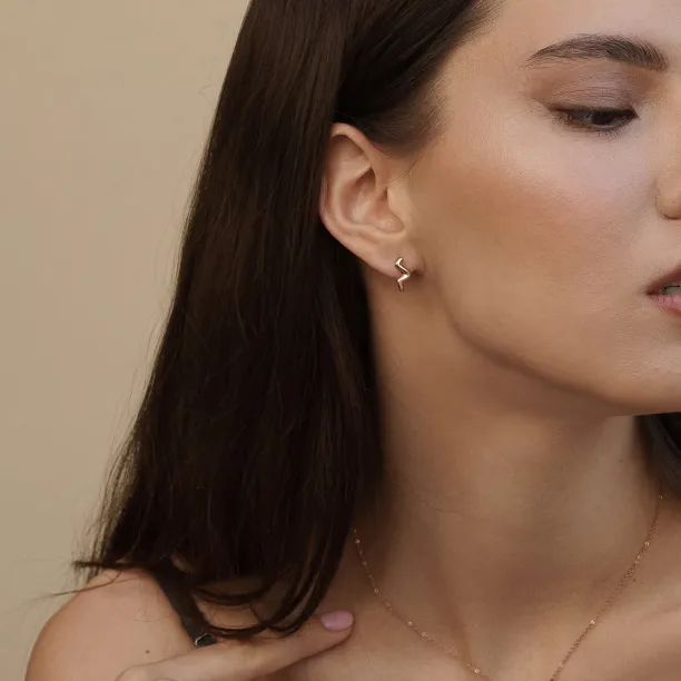 Minimalistické zlaté náušnice vlnky MIGNON Image