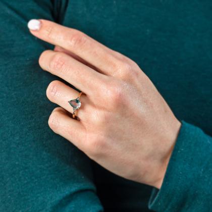 Poznejte šperky se zelenými drahokamy v celé jejich kráse