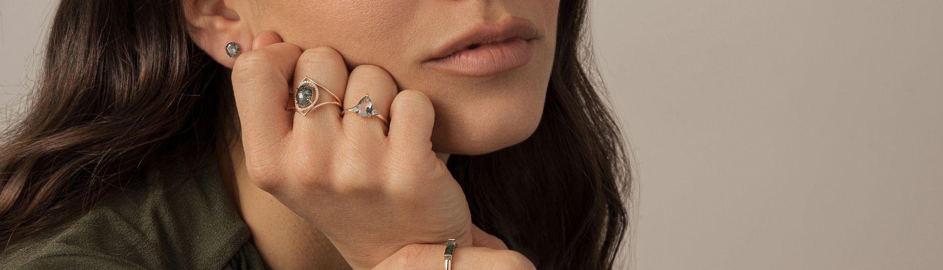 Poznejte šperky se zelenými drahokamy v celé jejich kráse