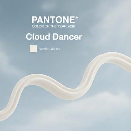 Barva roku 2026 a šperky s drahokamy v trendy odstínech