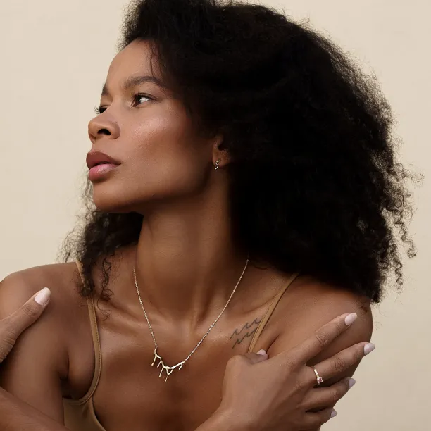 Minimalistické zlaté náušnice vlnky MIGNON Image