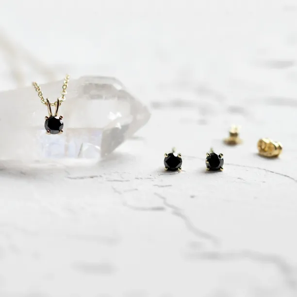 Zlatý přívěsek a náušnice s černými diamanty BLADETTE Image