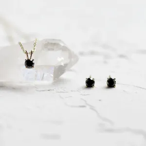 Zlatý přívěsek a náušnice s černými diamanty BLADETTE